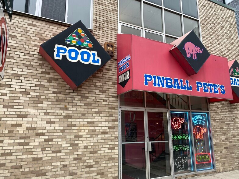 More Photos Of 231 Mac Ave, East Lansing Storefront Retail Office For Lease