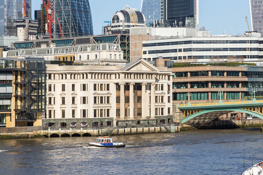 More Photos Of 68 Upper Thames St, London Office For Lease