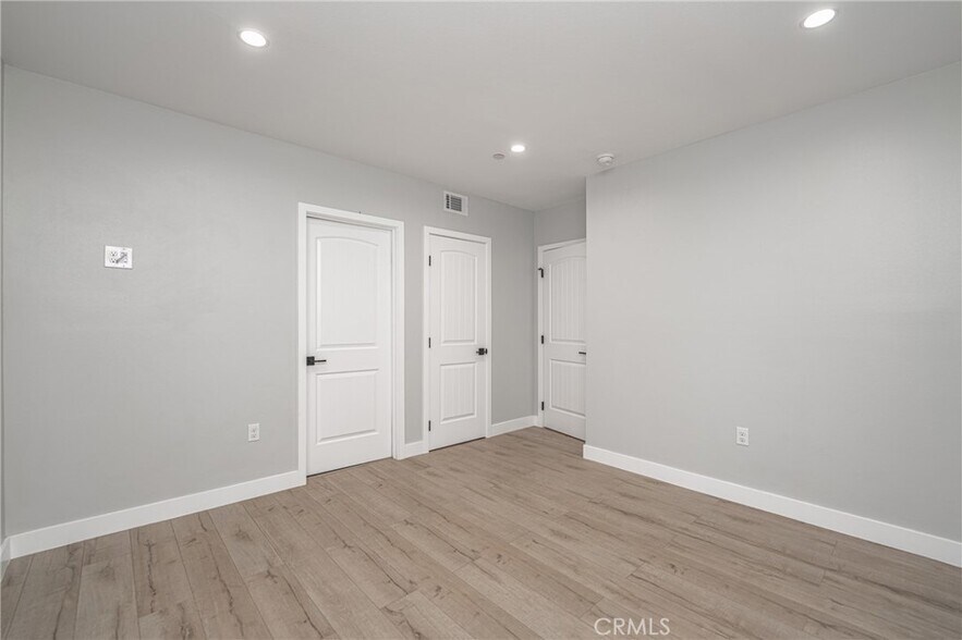 More Photos Of 433 W Gage Ave, Los Angeles Multifamily For Sale