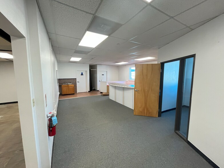 More Photos Of 555 Alter St, Broomfield Service For Lease