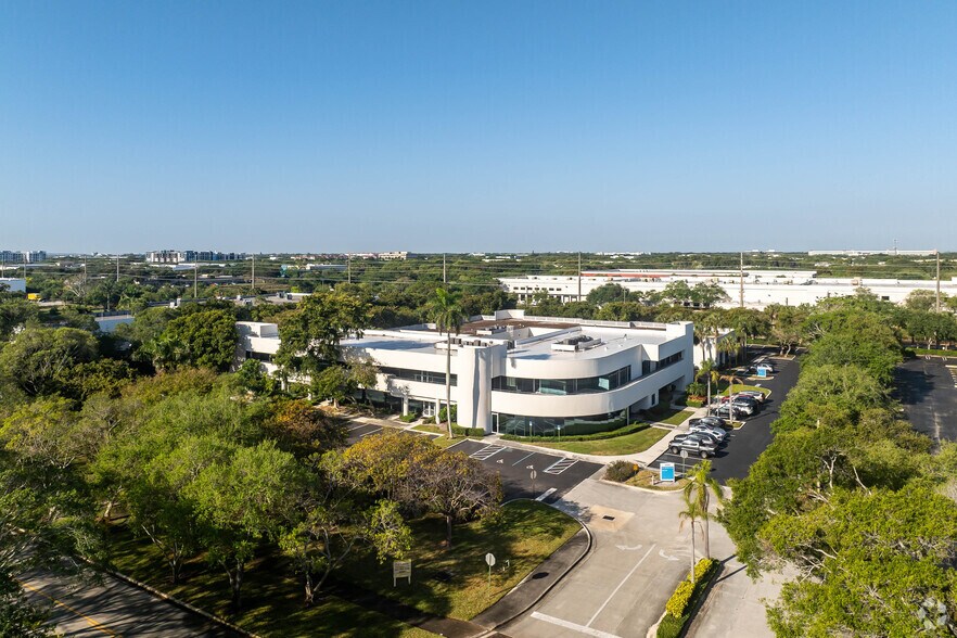 More Photos Of 6501 Park of Commerce Blvd NW, Boca Raton Unknown For Lease