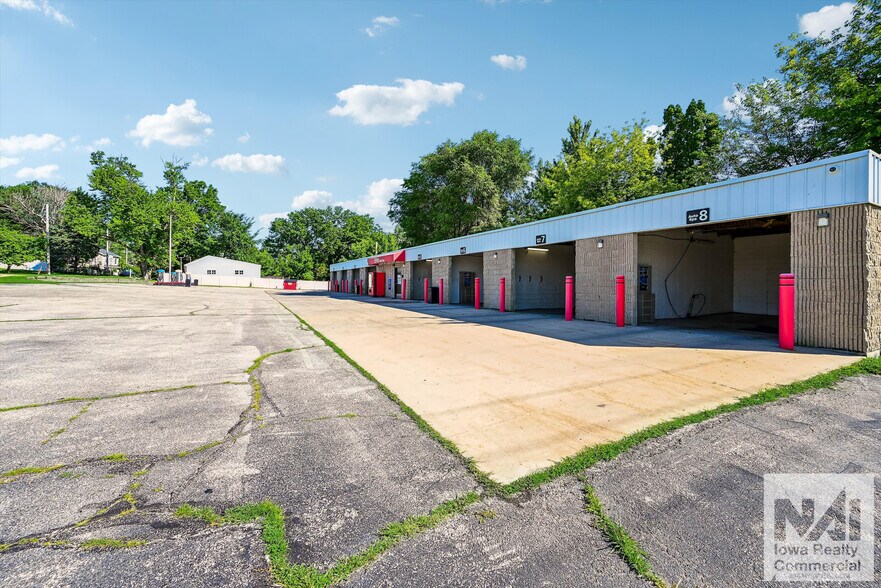 More Photos Of 665 Keyes Ct, Marion Carwash For Sale