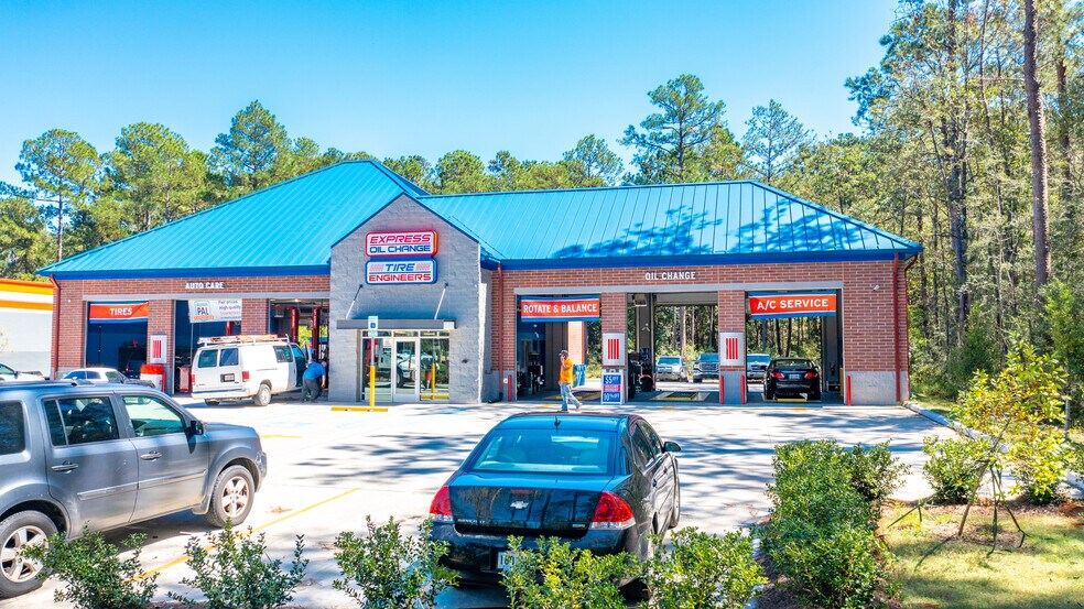 More Photos Of Express Oil, Covington Freestanding For Sale