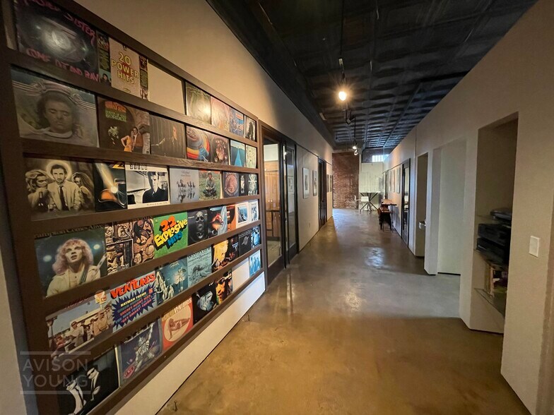 More Photos Of 1040 W Washington St, Greenville Office For Lease