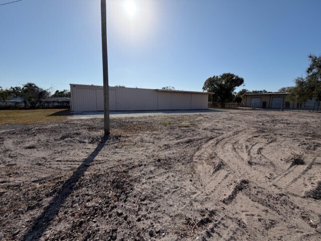 More Photos Of 11050 70th Ave, Seminole Warehouse For Lease