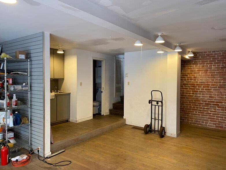 More Photos Of 1475 Bush St, San Francisco Storefront Retail Office For Sale