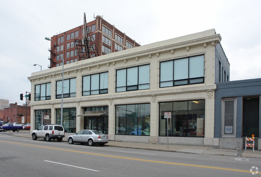 More Photos Of 1901 Main St, Kansas City Office For Lease