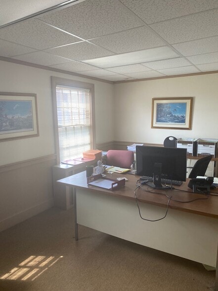 More Photos Of 62 Stark St, Manchester Office For Sale