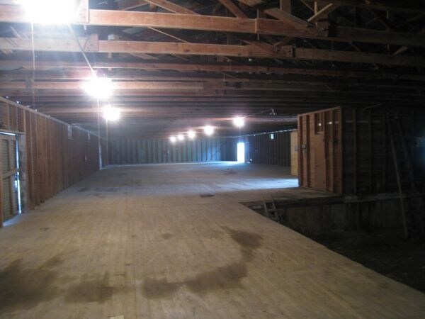 More Photos Of 1503 Avenue G, Rosenberg Warehouse For Lease