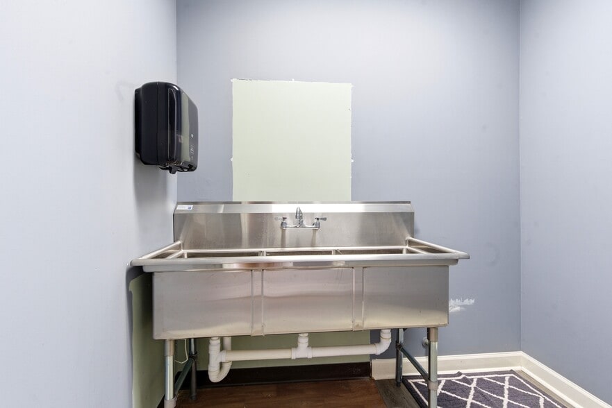 More Photos Of 789 Tennessee St, Bolivar Specialty For Sale