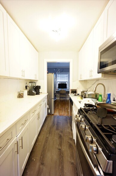 More Photos Of 376-380 McLean Ave, Yonkers Apartments For Sale