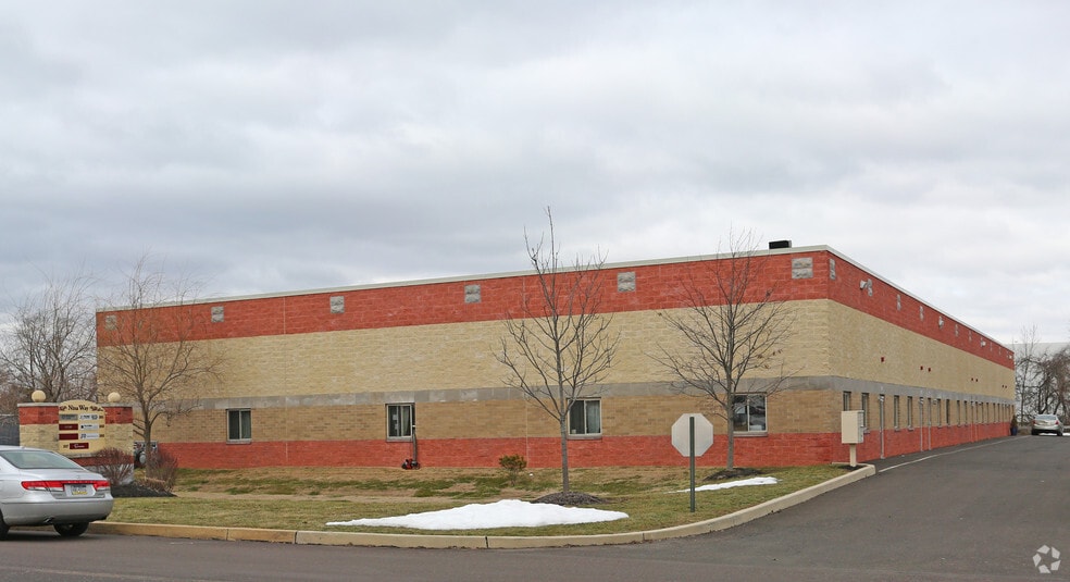 Primary Photo Of 375-387 Nina Way, Warminster Township Light Distribution For Lease