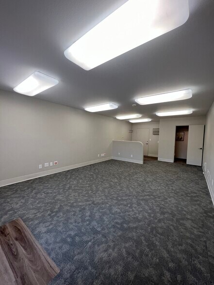 More Photos Of 4831 River Rd, Keizer Office For Lease
