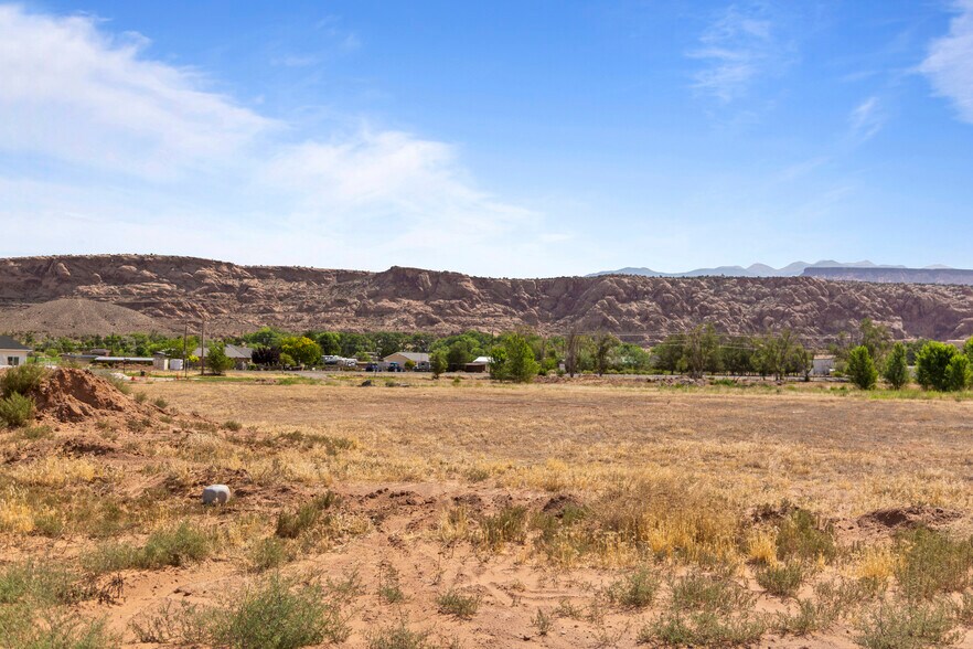 More Photos Of 3640 Spanish Valley dr, Moab Land For Sale