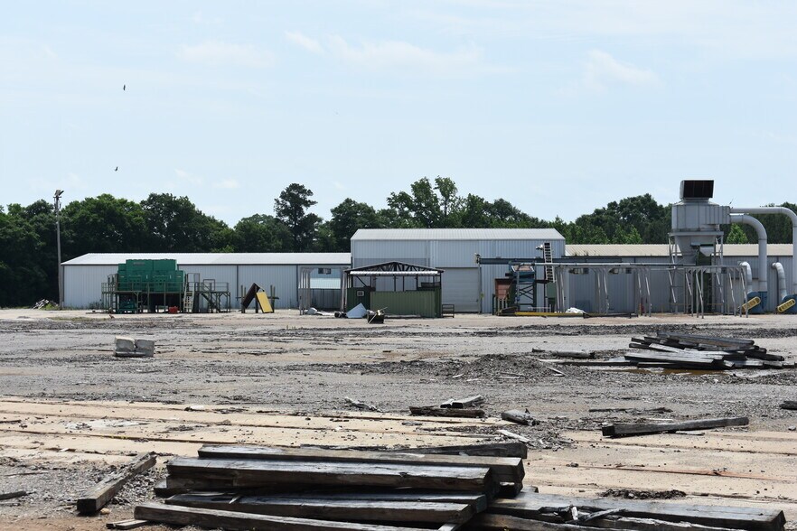 More Photos Of 79 Pioneer Ln, Selma Industrial For Sale