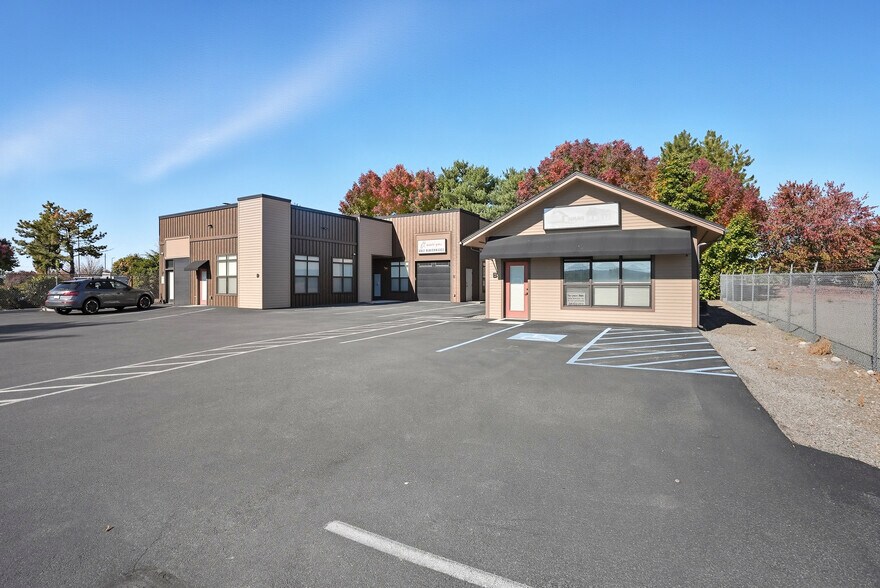 More Photos Of 15803 E Sprague Ave, Spokane Valley Office For Lease