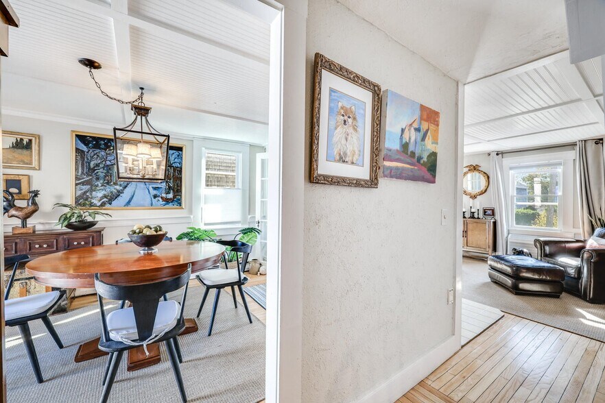 More Photos Of 7 Central St, Provincetown Hotel For Sale