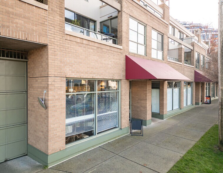 More Photos Of 1672 6th Av W, Vancouver Storefront Retail Residential For Sale