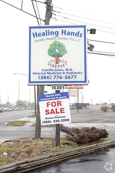 More Photos Of 15301 E 8 Mile Rd, Eastpointe Medical For Lease