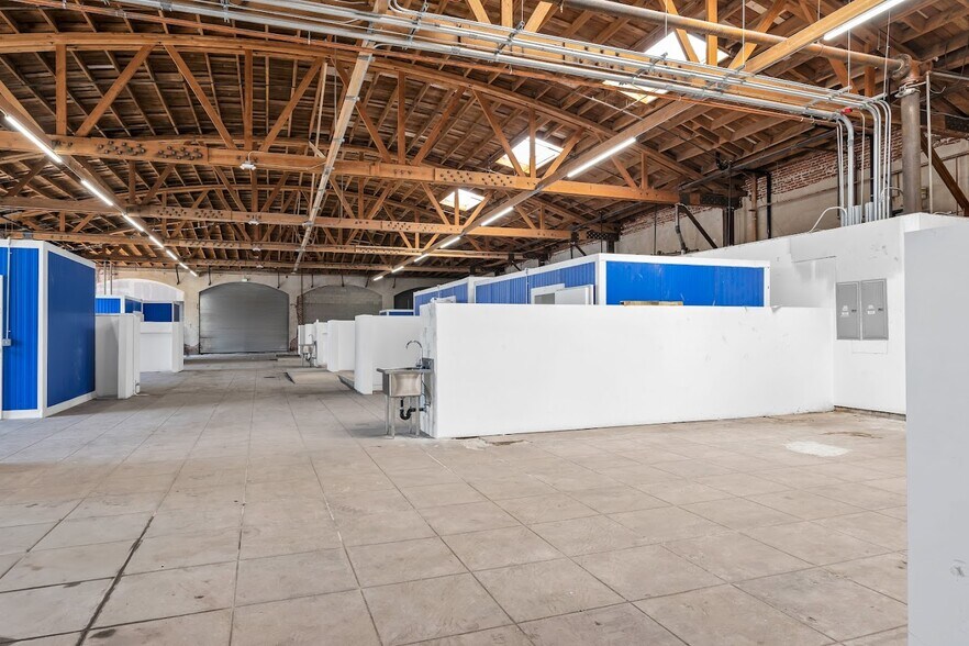 More Photos Of 707 E 7th St, Los Angeles Manufacturing For Lease