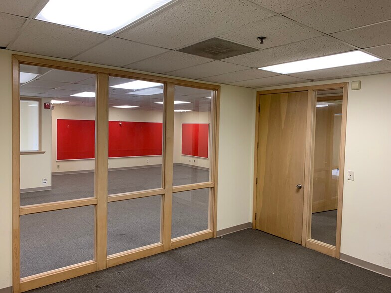 More Photos Of 28457 Ballard Dr, Lake Forest Light Manufacturing For Lease