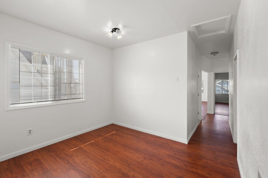 More Photos Of 1049 55th St, Emeryville Storefront Retail Residential For Sale