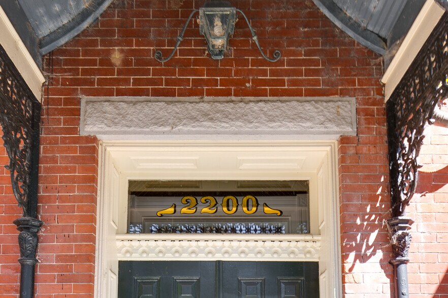 More Photos Of 2200 E Grace St, Richmond Apartments For Sale