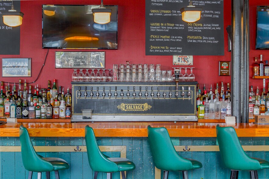 More Photos Of 919 Congress St, Portland Restaurant For Lease