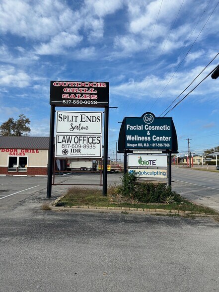 More Photos Of , Weatherford Unknown For Sale