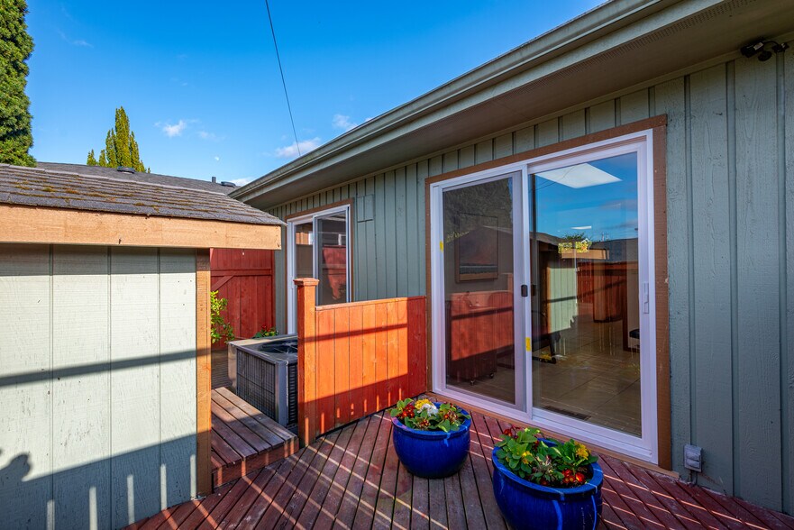 More Photos Of 412 N Main St, Coupeville Healthcare For Sale