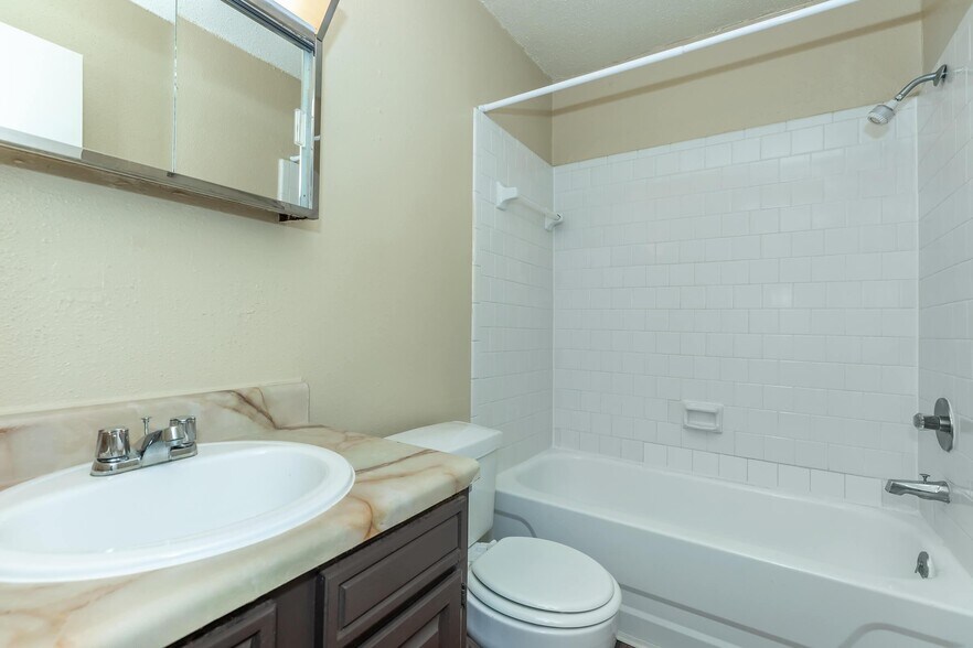 More Photos Of 4075 Laurel St, Beaumont Apartments For Sale