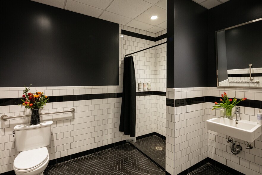 More Photos Of 57 Leonard St, New York Loft Creative Space For Lease