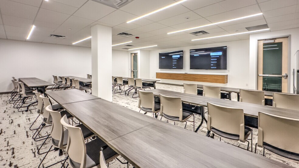 More Photos Of 5775 Dtc Blvd, Greenwood Village Office For Lease