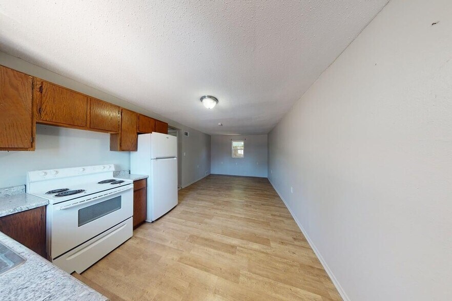 More Photos Of 304 10th Ave NW, Mandan Multifamily For Sale