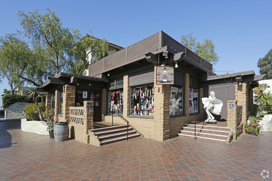 More Photos Of 849 W Harbor Dr, San Diego Unknown For Lease