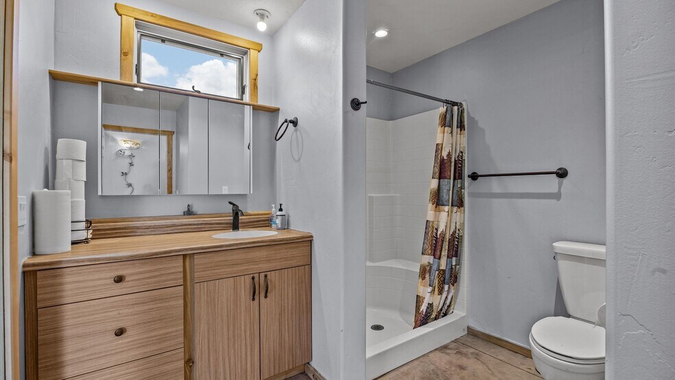 More Photos Of 41990 Cottonwood Creek Rd, Crawford Apartments For Sale