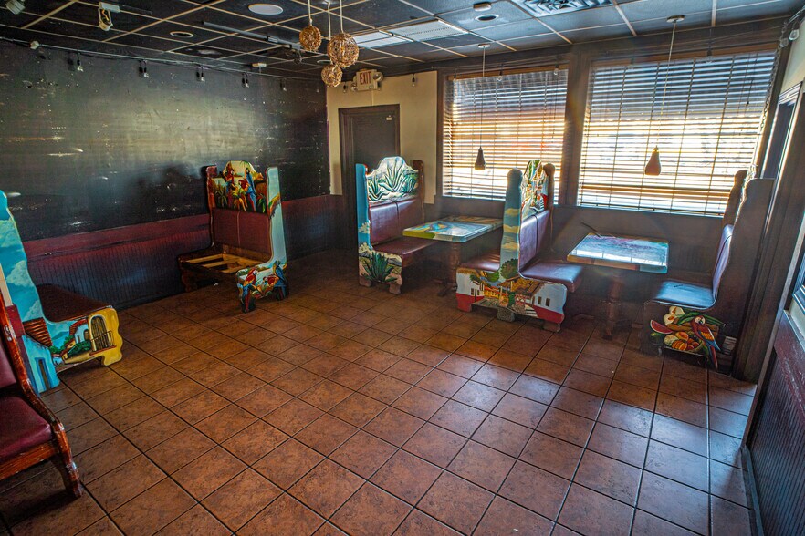 More Photos Of 853 N Glenstone Ave, Springfield Restaurant For Lease