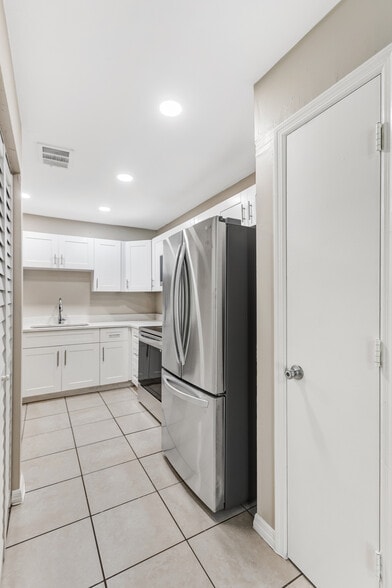 More Photos Of 6240 Rattlesnake Hammock Rd, Naples Apartments For Sale
