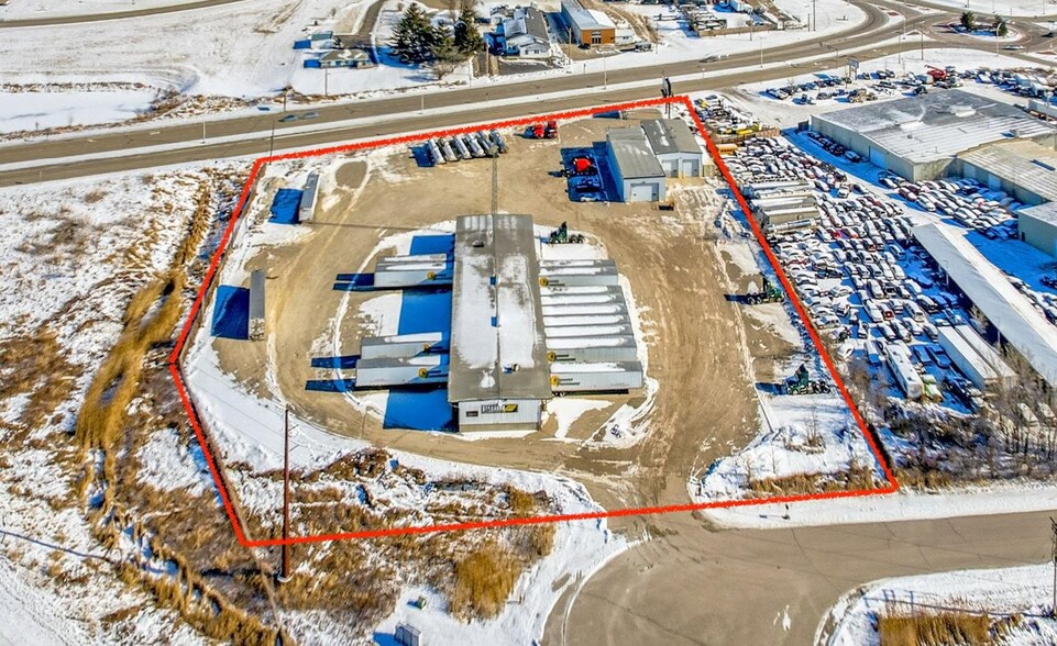 More Photos Of 3116 Marine Dr, Oshkosh Truck Terminal For Sale