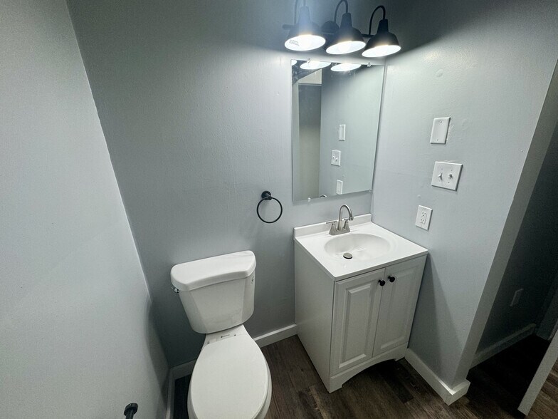 More Photos Of 3217 Wilmington Pike, Dayton Apartments For Sale