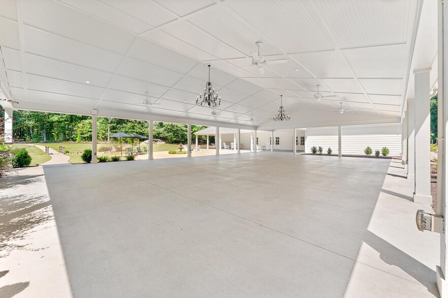 More Photos Of 700 Blacks Creek Church Rd, Commerce Lodge Meeting Hall For Sale