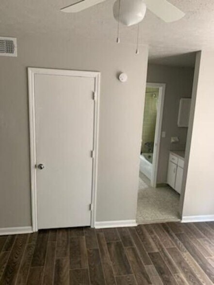 More Photos Of 323 S King Ave, Pine Mountain Apartments For Sale