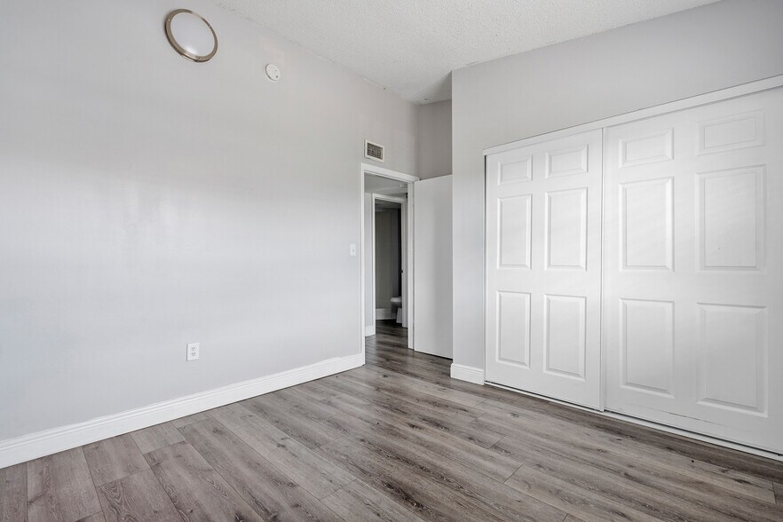 More Photos Of 700-728 SW 81st Ter, North Lauderdale Apartments For Sale