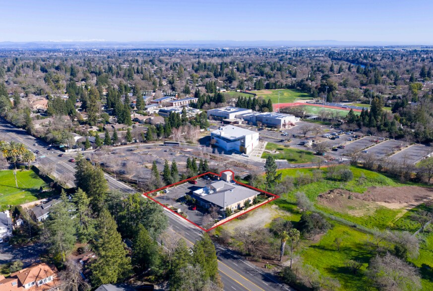 More Photos Of 4636 Fair Oaks Blvd, Sacramento General Retail For Sale