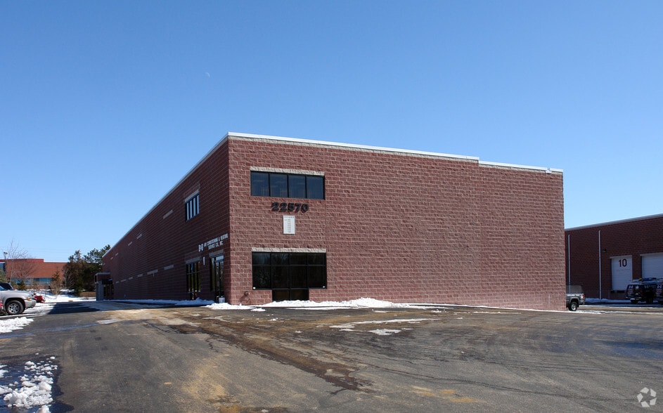 More Photos Of 22570 Glenn Dr, Sterling Flex For Sale