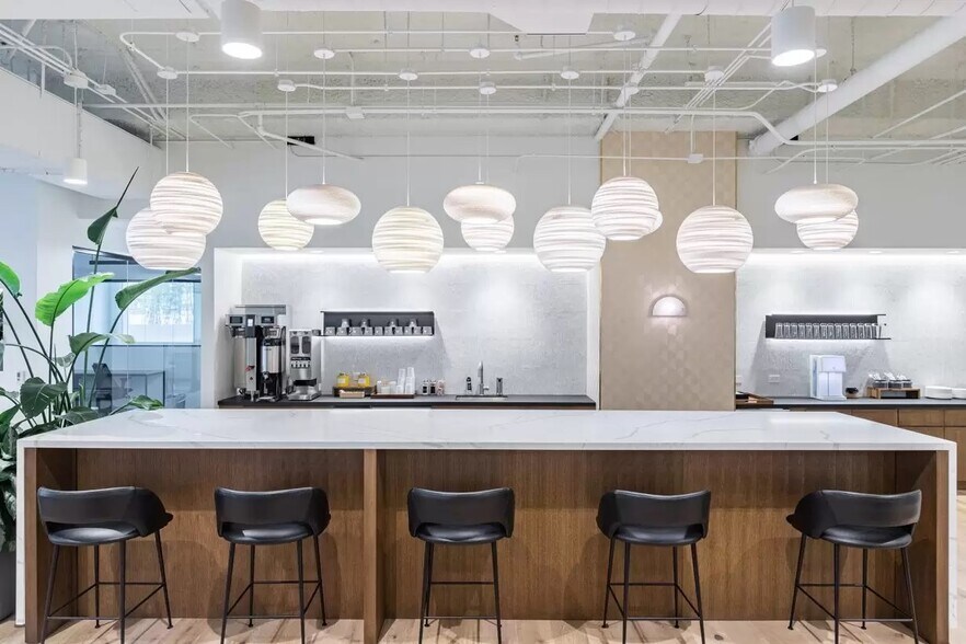 More Photos Of 1111 Brickell Ave, Miami Coworking Space