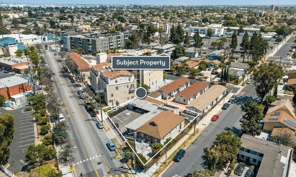 Primary Photo Of 964 E Jefferson Blvd, Los Angeles Apartments For Sale