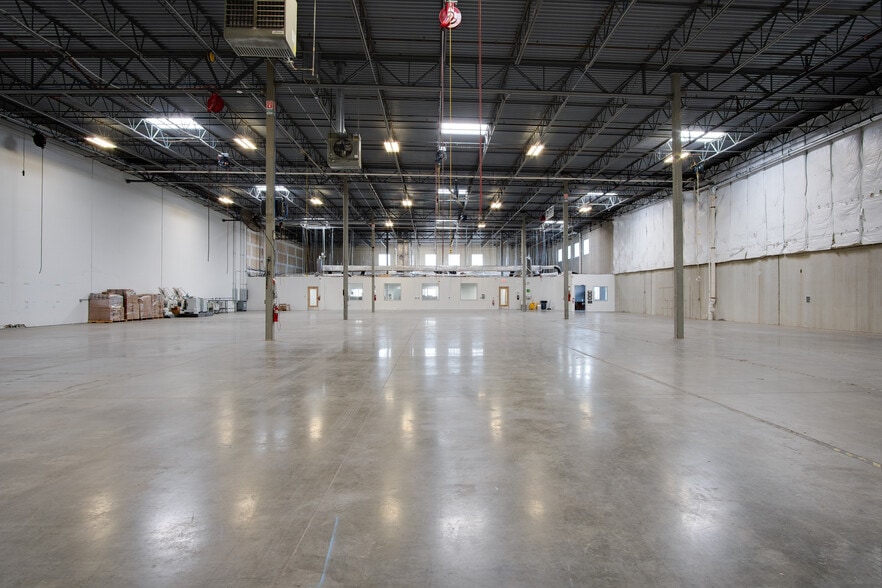 More Photos Of 7118 Geoffrey Way, Frederick Warehouse For Lease