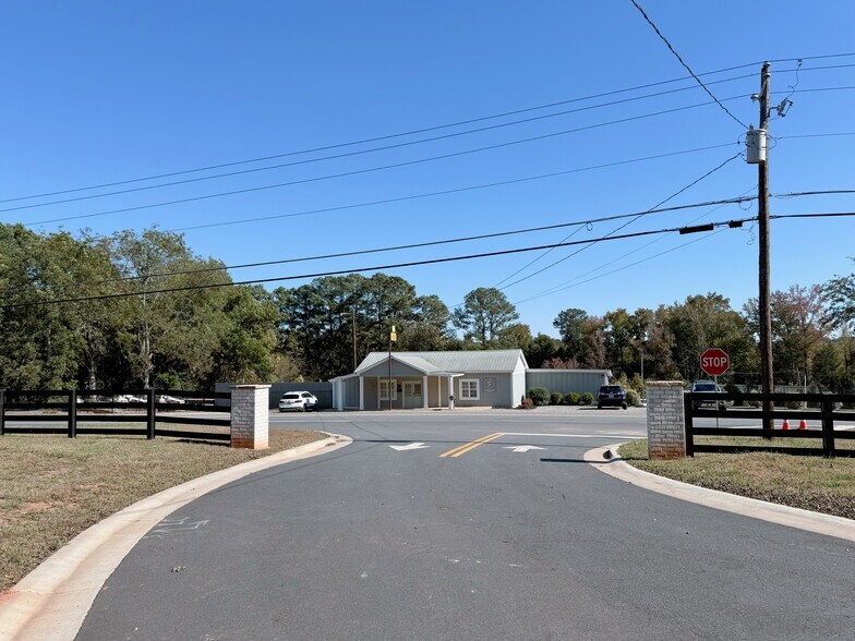More Photos Of 1535 Dahlonega Highway, Cumming Office Residential For Sale