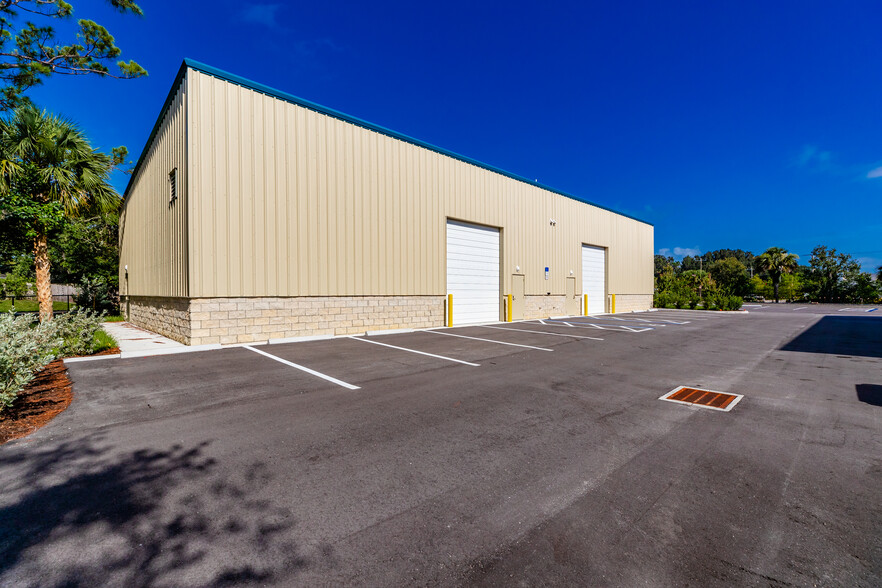 Primary Photo Of 980 Old Dixie SW hwy, Vero Beach Warehouse For Lease